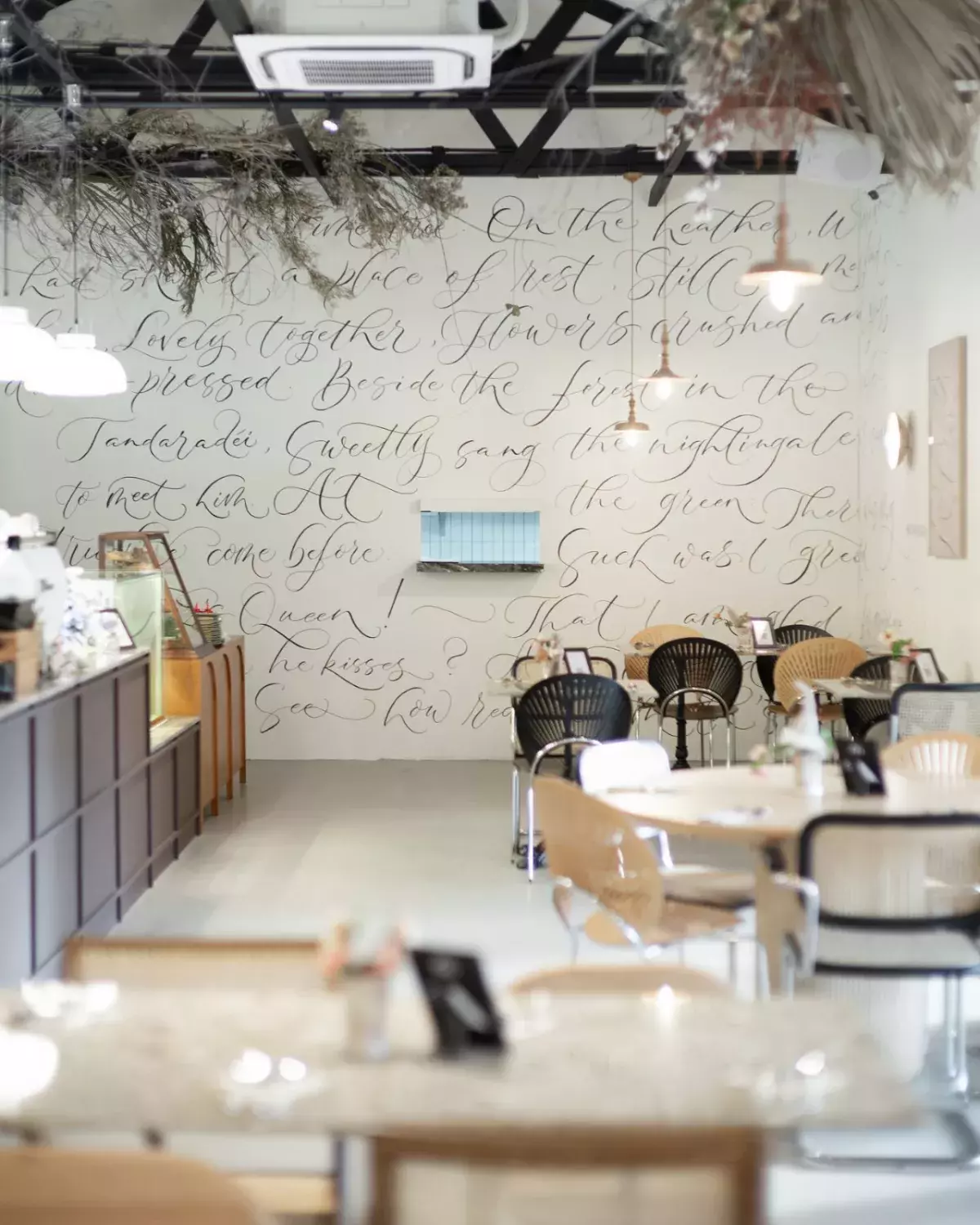 花卉城市中的中古世纪 宝藏餐厅推荐