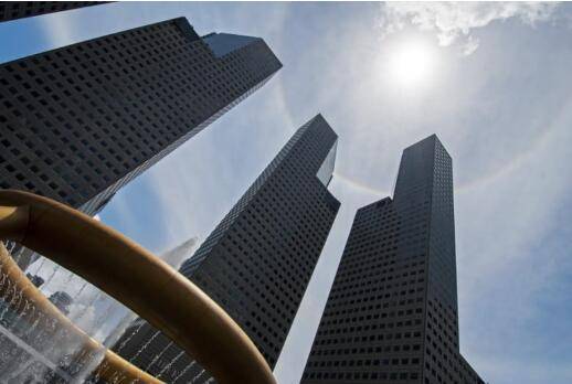 美翻了！新加坡絕美太陽光暈如帶“美瞳”，刷爆朋友圈