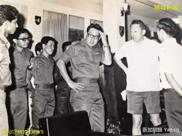 新加坡向军人们,致敬