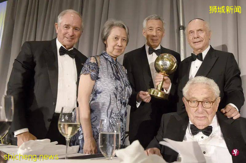 再見，“李顯龍時代”!