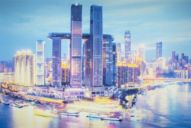 重庆与新加坡的不解之缘：来福士引争议，5年合作金额2169亿