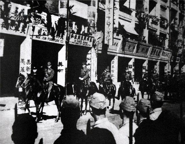 新加坡國父李光耀：頑皮少年到一國總理的蛻變