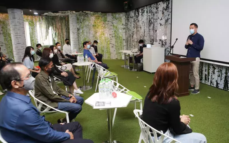 根据兴趣配导师 CAMP试点计划向工教院辍学青年伸援手