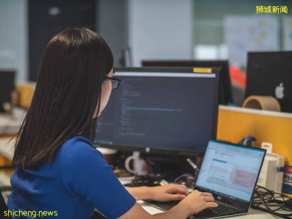 可怕!女性职场地位降低只需几分钟!对于性别平等,新加坡总统哈莉玛这样说