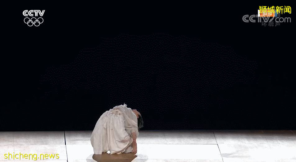 全网群嘲：东京奥运开幕式像阴间！设施简陋、开除导演乱透了！中新选手惊艳出场