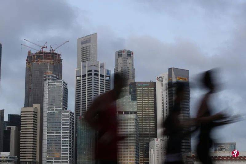 新加坡就业前景持续向好，为何不能高兴得太早