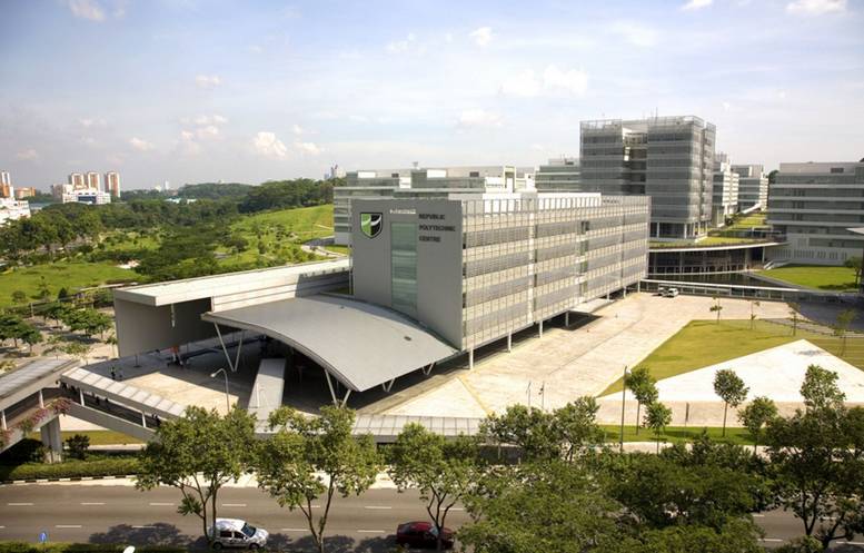 准高三学生可用高二第二学期成绩申请新加坡共和理工学院