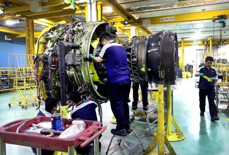 新加坡通過“新心相連”計劃再提供約1萬個就業培訓機會,集中在電子、精密工程和食品制造業