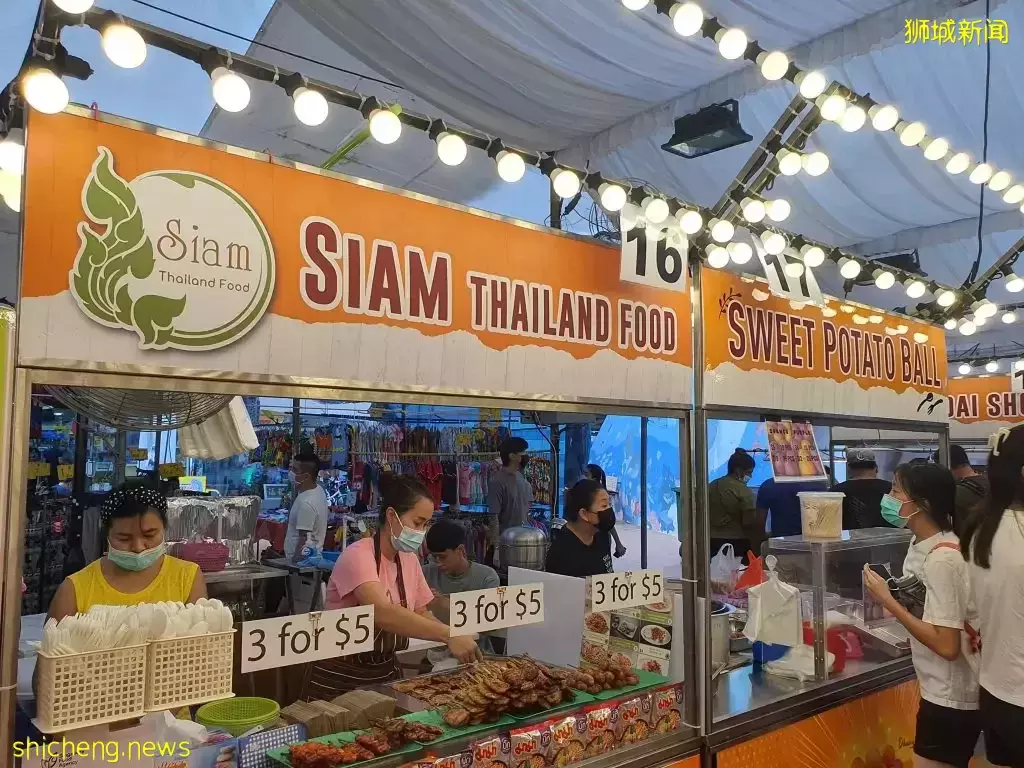 大巴窑的居民看过来!Courts前面的夜市已开始了~近40个摊位打造美食街,吃喝玩乐全都有👍