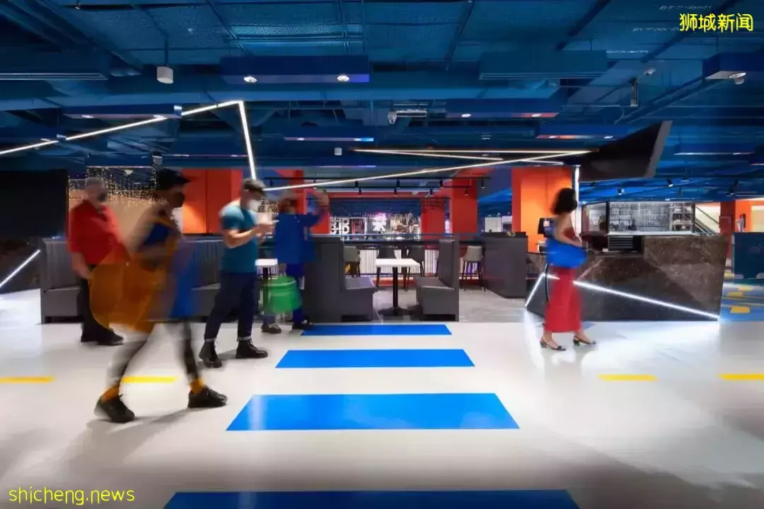 新加坡老商場改造,用工業霓虹升級視覺地標