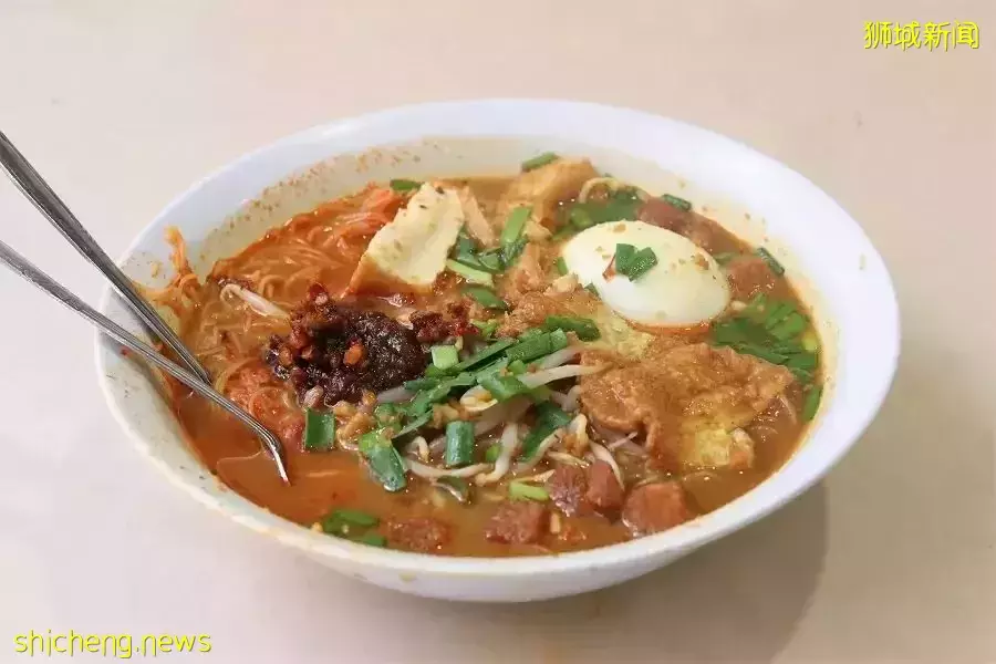 新加坡必打卡的25道國寶級美食！辣椒螃蟹、海南雞飯、炒粿條、肉骨茶