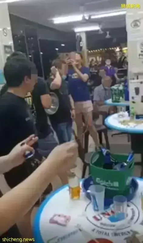 16男女咖啡店庆生 公众报警 