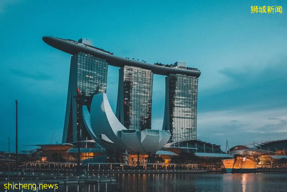 巴士感染群扩散至7个，174例！国药今天开始接种！新加坡学生将收到免费自检仪