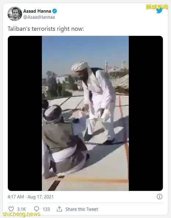 李光耀又“神預言”了美國和阿富汗？一夜變天！難民扒飛機高空跌落，自拍視頻曝光