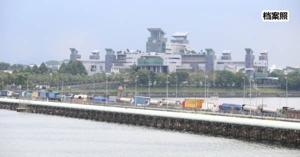 ◤肺炎疫情◢ 罗厘司机入境新国筛检   结果呈阳 被令折返