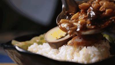 新加坡最好吃的鹵肉飯!!帶上你的味蕾假裝去台灣!!超正宗&創新鹵肉飯全覆蓋