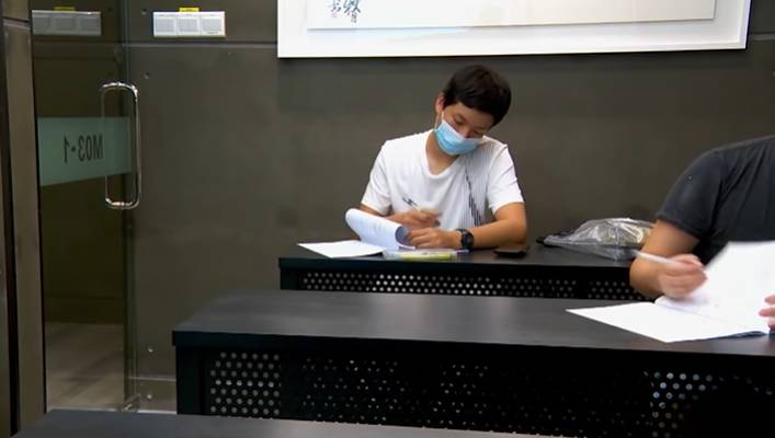 商界天才?新加坡16岁学生,疫情期间靠这个月入$30000