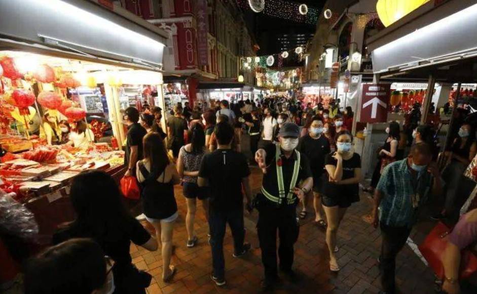 疫情之下,新加坡“唐人街”除夕前夕一个字“冷”