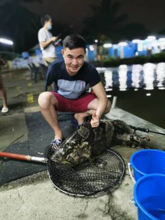 越堤太累遇車禍截肢保命 獨臂青年誓不低頭 自力更生