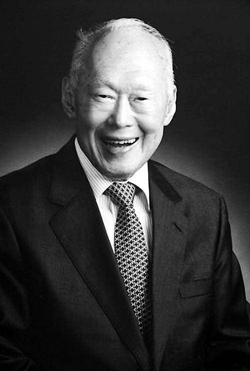 新加坡，是如何谋杀“华语”的？南洋大学消亡背后的“教育失魂”