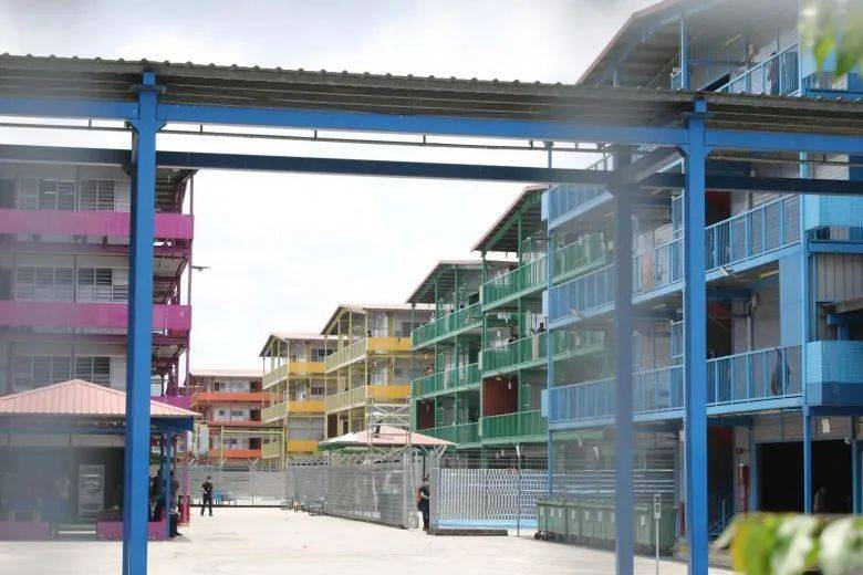 新加坡250人为了开会,已接受快速检测!未来机场、客工宿舍都要用上