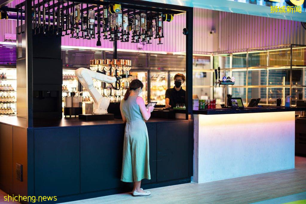 全新Timber+ Eastside,设有21家美食摊位、儿童游乐场以及读书角