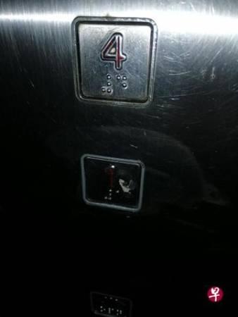 ◤武汉肺炎◢越来越恶心！吐口水后 又有鼻屎“黏” 电梯按钮