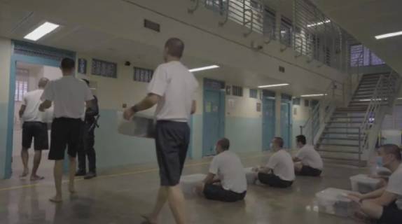 将疫情严控在高墙之外,新加坡樟宜监狱是如何做到的