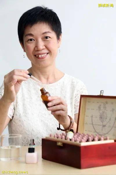 疫情中感到沮喪和焦慮?試試給腦做瑜伽 、給耳朵聽缽“唱歌”、給胃餵點花精、用手收納感情吧