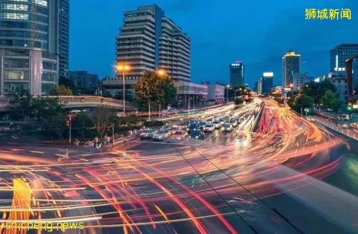 从中国到新加坡留学,竟被两国的不同震惊