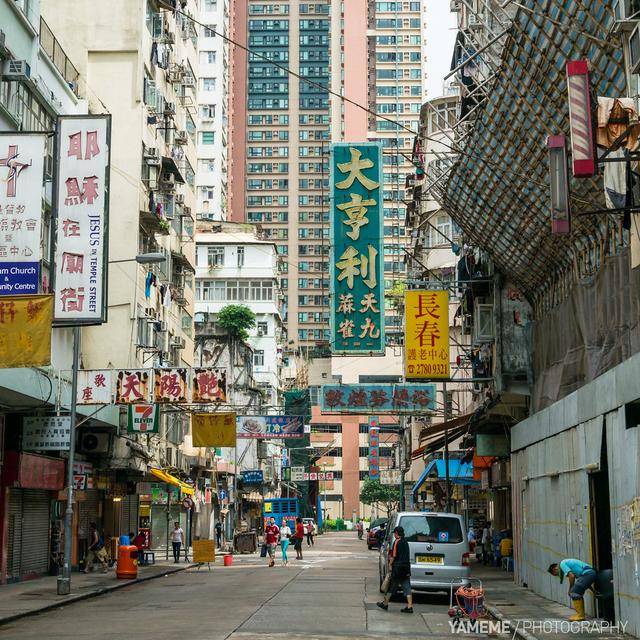 华人地区第一城？香港、新加坡综合对比