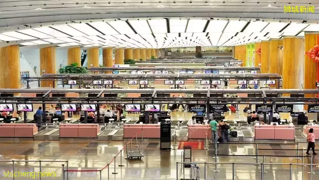 周末活動！新加坡“潑水節”來了！機場免稅店重開、戴森總部很好逛