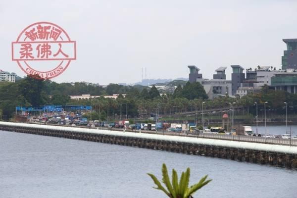 【柔佛人头条】不惊慌！马新学校假期开始 访友回乡如常出入境