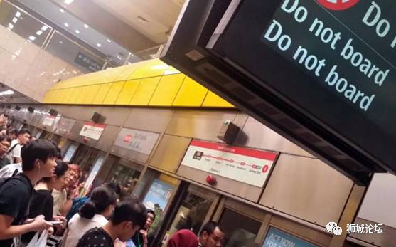 一场大雨，将新加坡12个地铁站都弄停了……