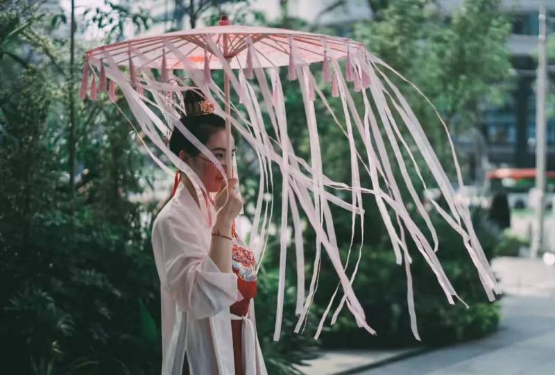 從初中畢業生到化妝師 我在新加坡的奮鬥史