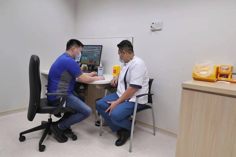 新加坡又有客工感染新冠!专家:全球新冠疫情五年后才能结束