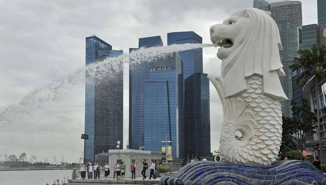 1月16日起，新加坡会喷水的鱼尾狮塑像要洗白白啦