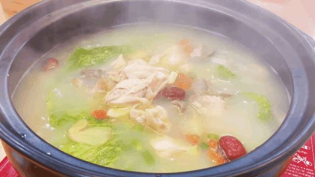 文庆新食代新店开业狂送霸王餐!还有招牌鸡公煲集赞免费领