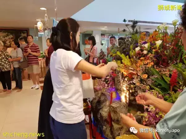 【下周活动】星巴克买一送一,圣淘沙时光之翼重启,卫塞节祈福活动