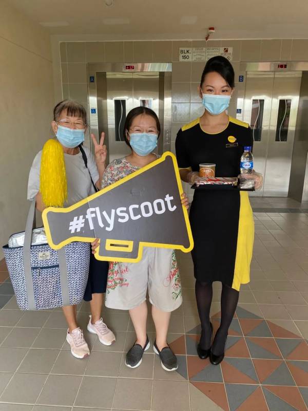 賣油條“續命”,老板直播cos,這是要集體轉行