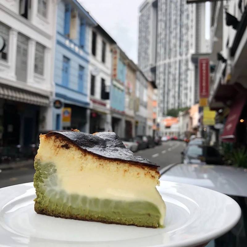 網紅蛋糕打卡，新加坡那些外表焦黑但風靡全球的Burnt cheesecake