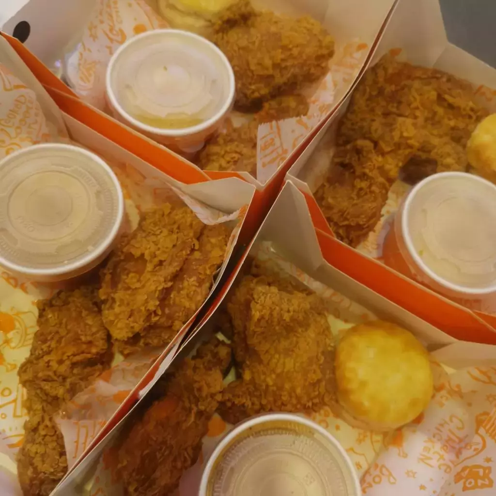 便宜吃薯条炸鸡😍Popeyes高达半价优惠+买一送一!仅限手机App点单使用,直到1月31日