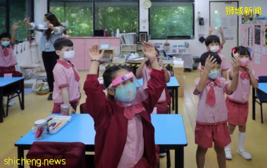 新加坡教師節,七名教師獲卓越教師總統獎,教育部表示將改善教師工作環境