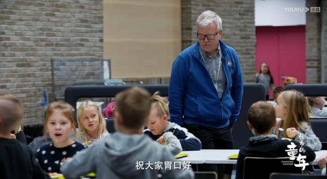 孩子每天学十几小时的新加坡,和更注重兴趣的芬兰比,到底哪家强