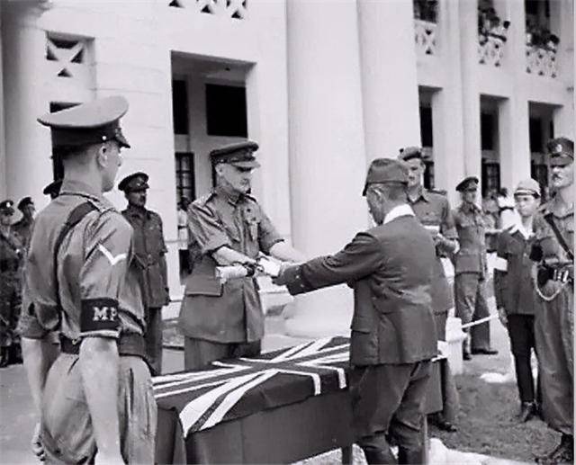 新加坡國父李光耀：頑皮少年到一國總理的蛻變