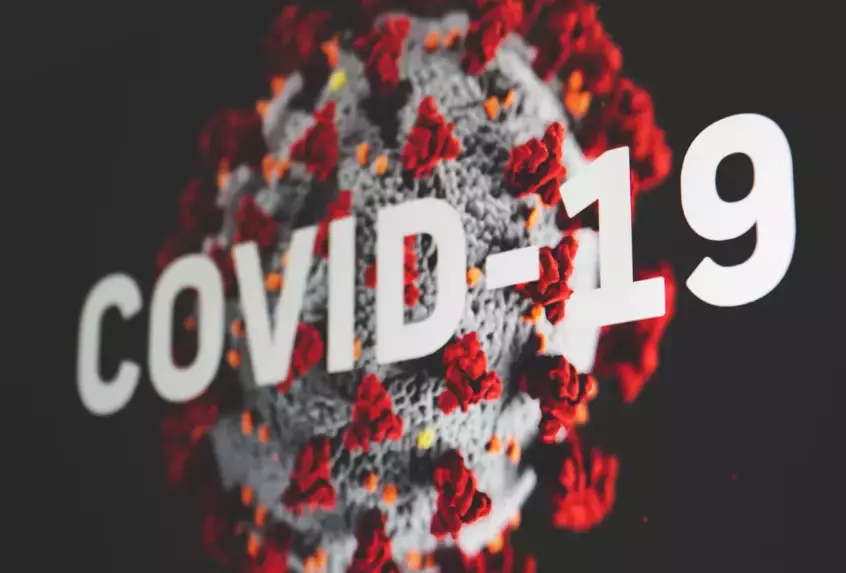 防止冠病新變種奧密克戎擴散!新加坡從明天起收緊入境防疫措施