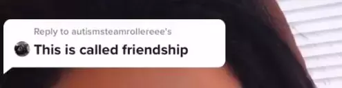 新加坡24岁美女遭热议!和闺蜜“结婚”变伴侣,男友竟愿意