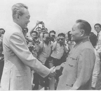 新中建交30周年，兩國致電互賀；李顯龍總理：將推動新中雙邊夥伴關系更上一層樓