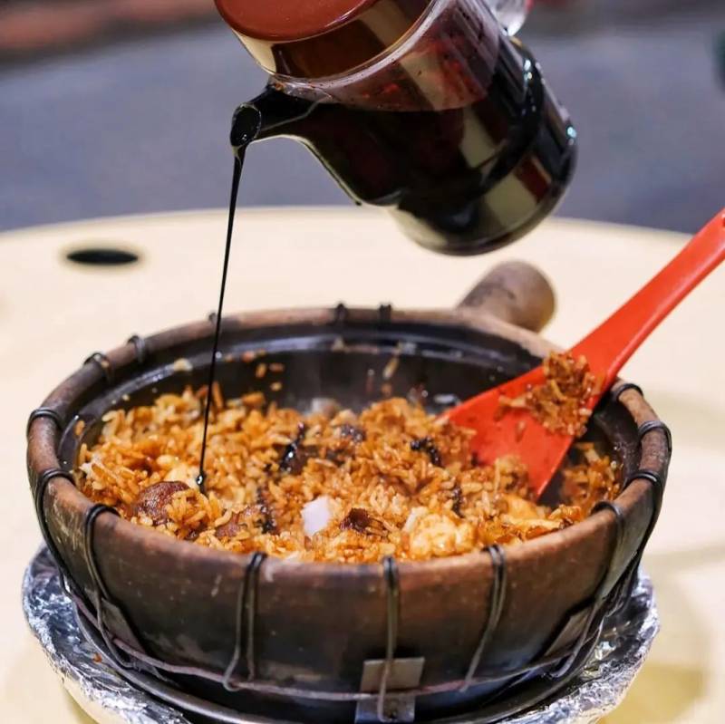 米饭系列  狮城这几碗煲仔饭，一吃就是几十年