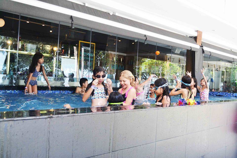 哈哈哈！在新加坡養娃到底有多輕松